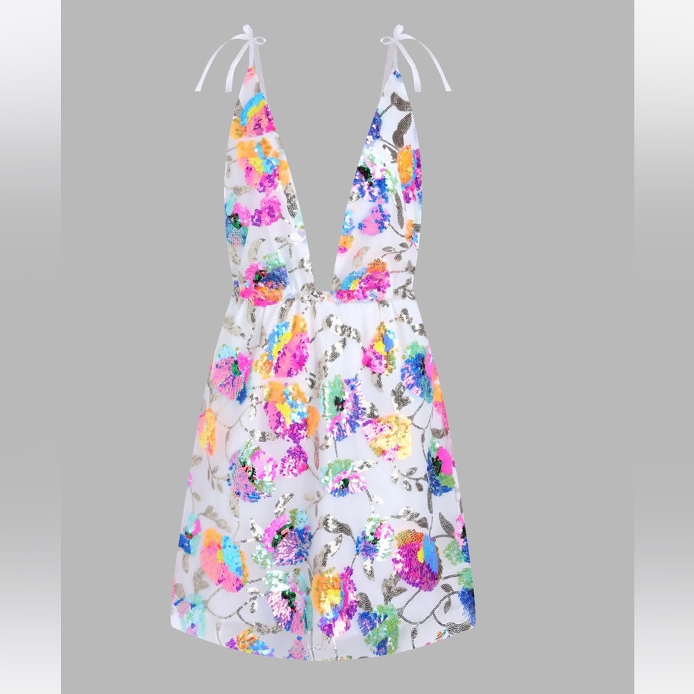 Backless colorful dress